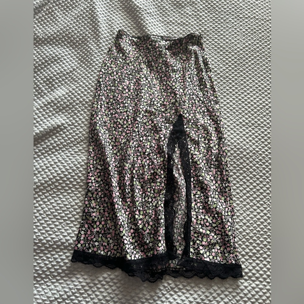floral midi skirt